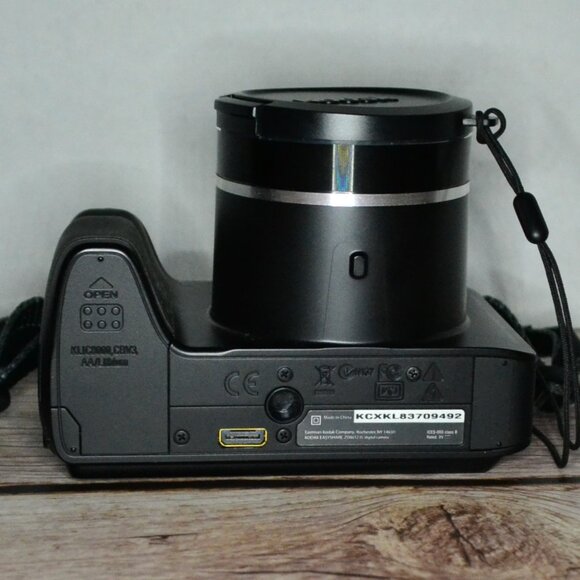 Kodak EasyShare ZD8612 IS 8.1MP Bridge Camera 12x Optical Zoom Tested Works - Picture 7 of 7